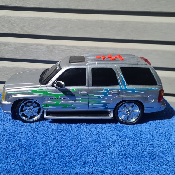 18" ROAD RIPPERS CADILLAC ESCALADE GREY WITH LIGHTS SOUNDS 1993 TOY STATE Works! - Picture 4 of 9